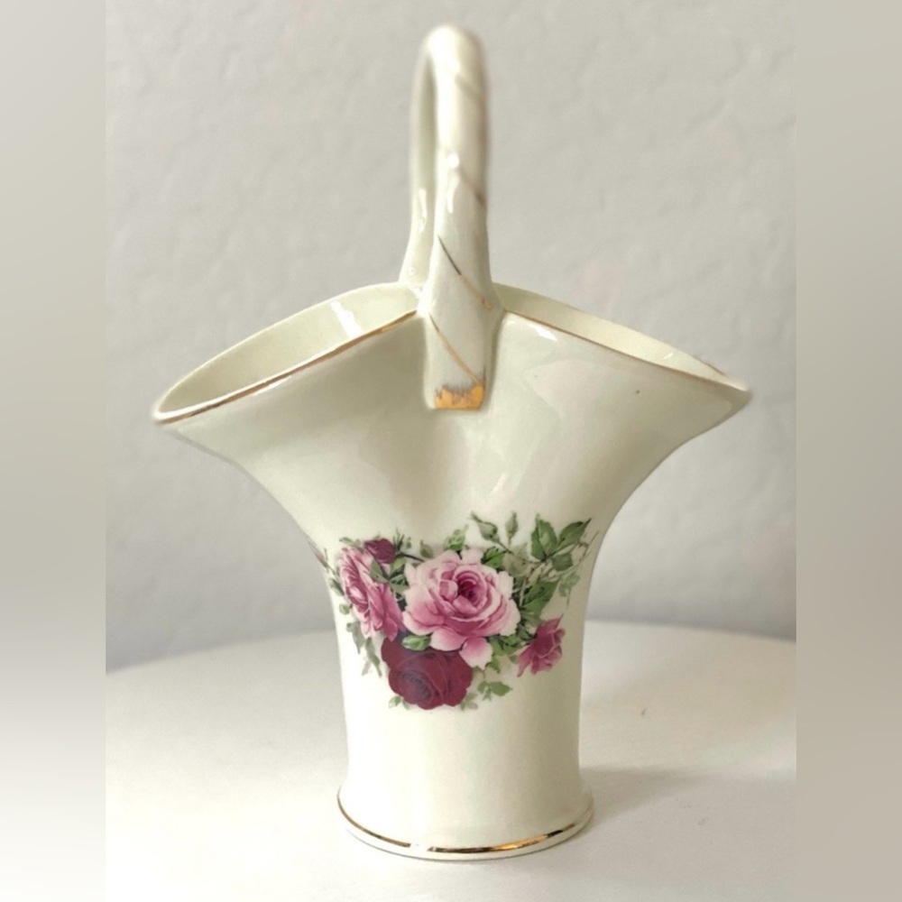 Formalities by Baum Bros Vintage Ceramic Floral Rose Basket Vase Trimmed in Gold - Picture 11 of 14